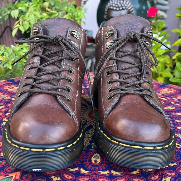🏴 Dr. Martens MIE Chunky Vintage 7 Eye Platform Ankle Boots UK 7 - Picture 13 of 17